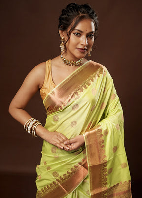 Green Kanjivaram Silk Saree With Blouse Piece