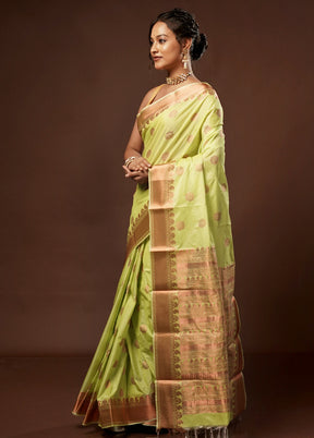 Green Kanjivaram Silk Saree With Blouse Piece