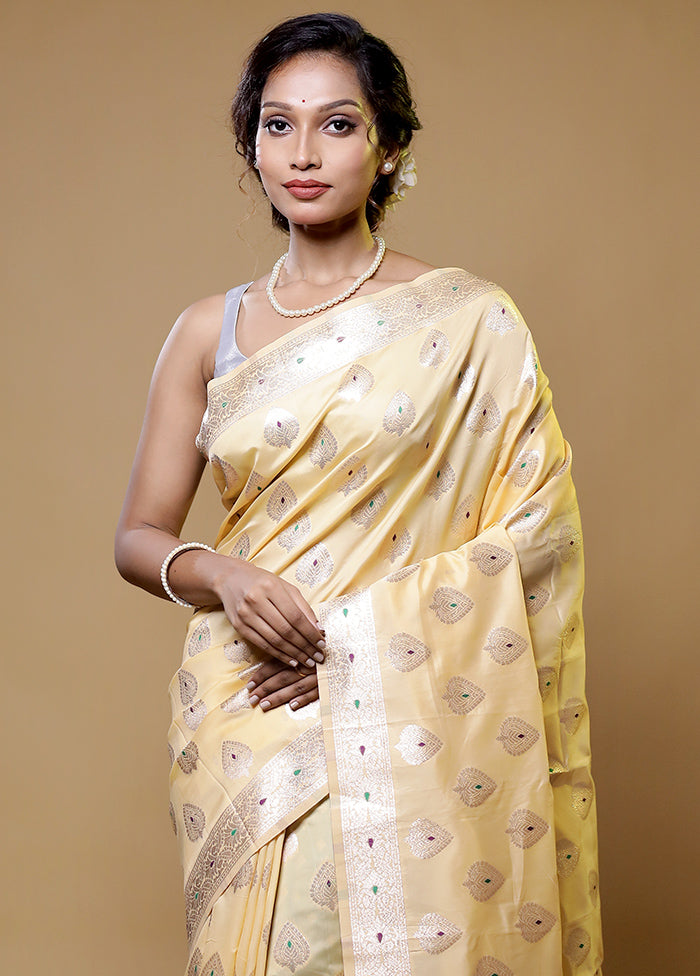 Cream Dupion Silk Saree With Blouse Piece