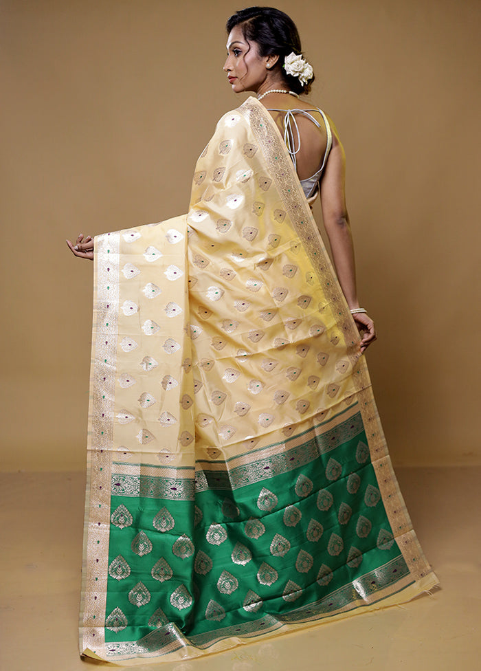 Cream Dupion Silk Saree With Blouse Piece