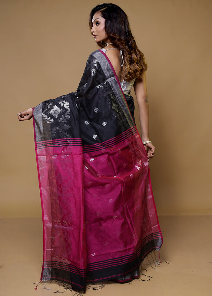 Black Matka Silk Saree With Blouse Piece