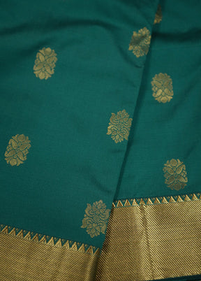 Green Kanjivaram Silk Saree With Blouse Piece