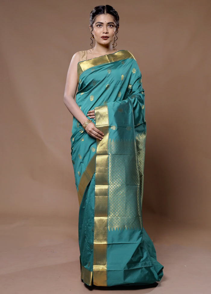 Green Kanjivaram Silk Saree With Blouse Piece