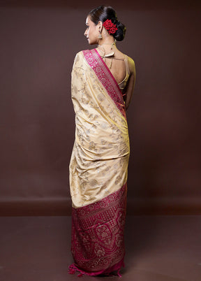 Cream Dupion Silk Saree With Blouse Piece