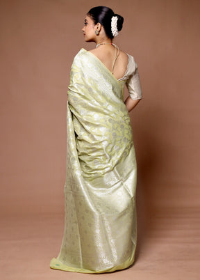 Green Uppada Silk Saree With Blouse Piece