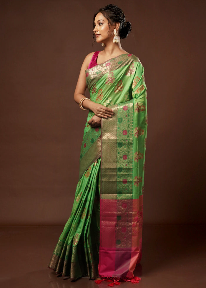 Green Dupion Silk Saree With Blouse Piece