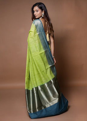 Green Cotton Saree With Blouse Piece