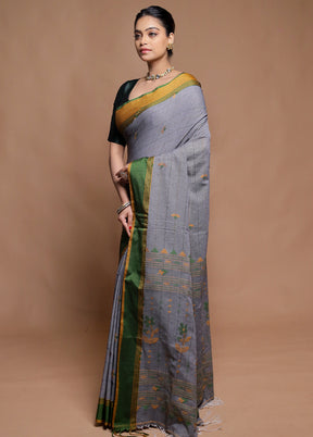 Grey Matka Silk Saree With Blouse Piece