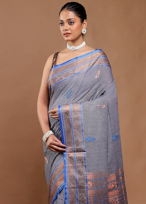 Grey Matka Silk Saree With Blouse Piece