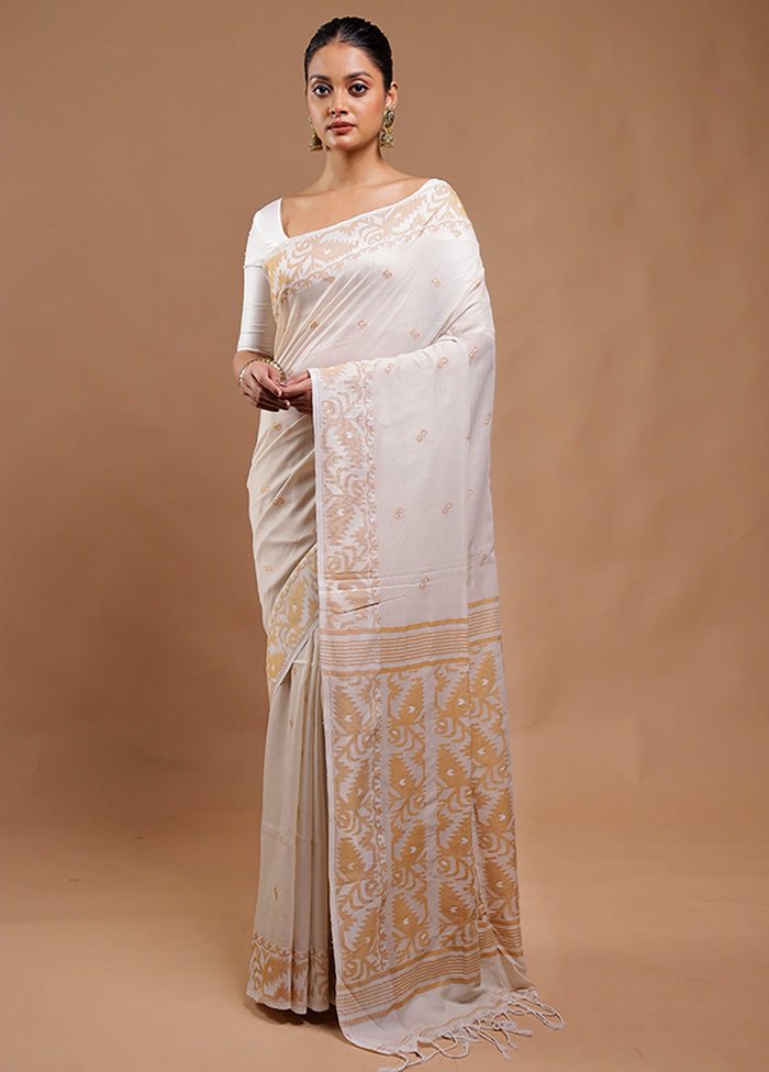 Cream Matka Silk Saree With Blouse Piece