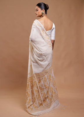 Cream Matka Silk Saree With Blouse Piece