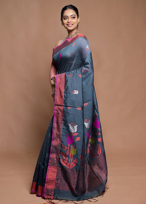 Grey Matka Silk Saree With Blouse Piece