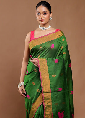 Green Matka Silk Saree With Blouse Piece