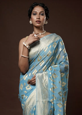 Blue Cotton Saree With Blouse Piece