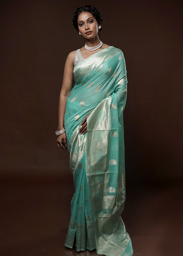 Green Cotton Saree With Blouse Piece