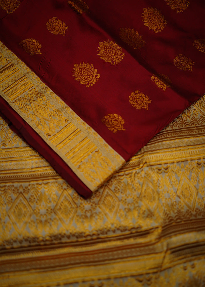 Red Assam Pure Silk Saree With Blouse Piece - Indian Silk House Agencies