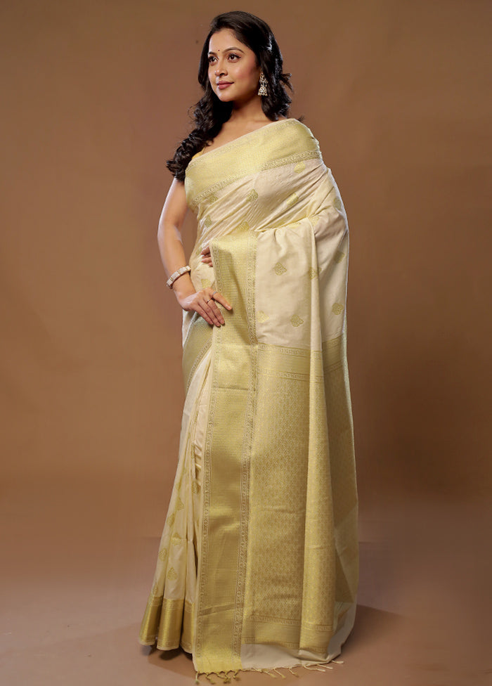 Cream Kanjivaram Silk Saree With Blouse Piece