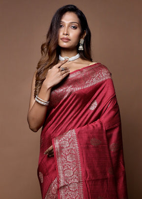 Maroon Handloom Tussar Pure Silk Saree With Blouse Piece