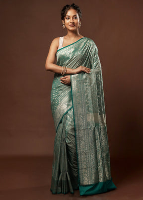 Green Uppada Silk Saree With Blouse Piece