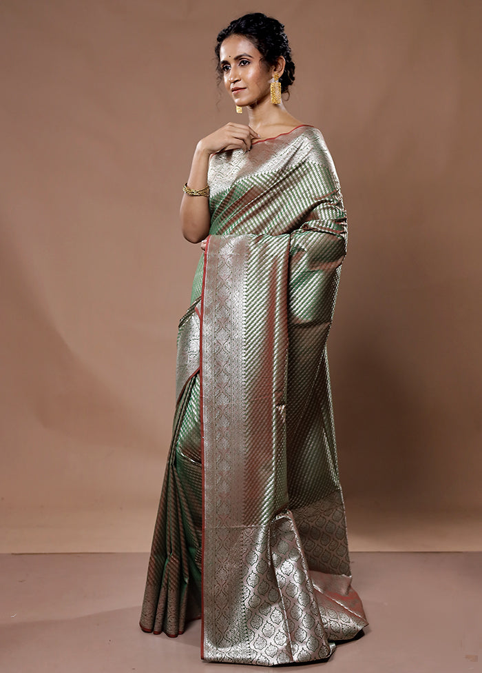 Green Uppada Silk Saree With Blouse Piece