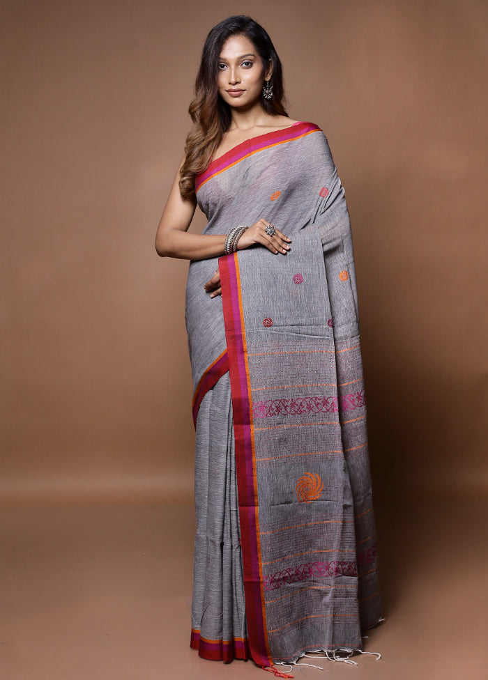 Grey Khadi Cotton Saree With Blouse Piece