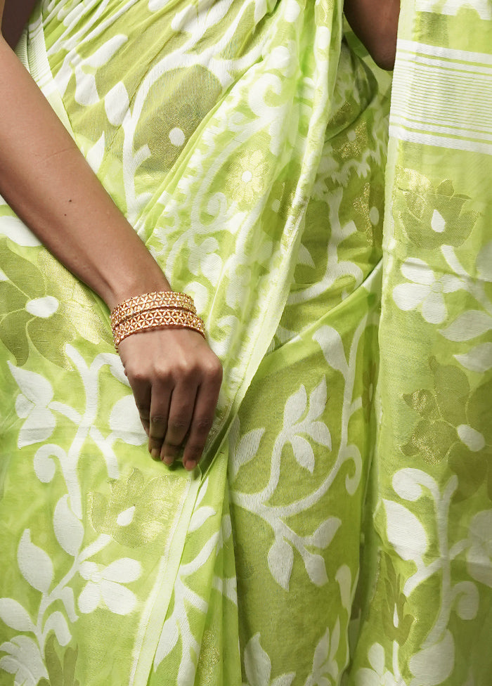 Green Tant Jamdani Saree Without Blouse Piece