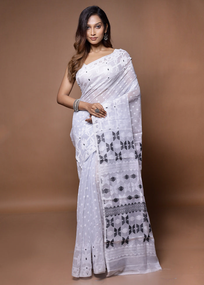 White Tant Jamdani Saree Without Blouse Piece