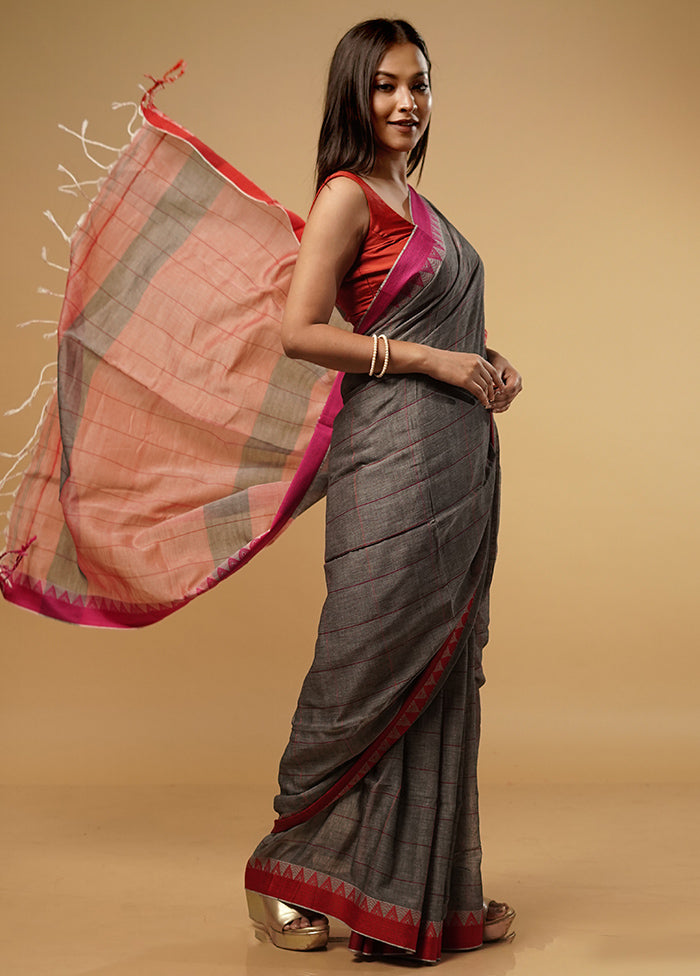 Gray Khadi Cotton Saree With Blouse Piece