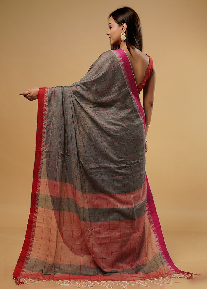 Gray Khadi Cotton Saree With Blouse Piece