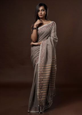 Grey Khadi Cotton Saree With Blouse Piece