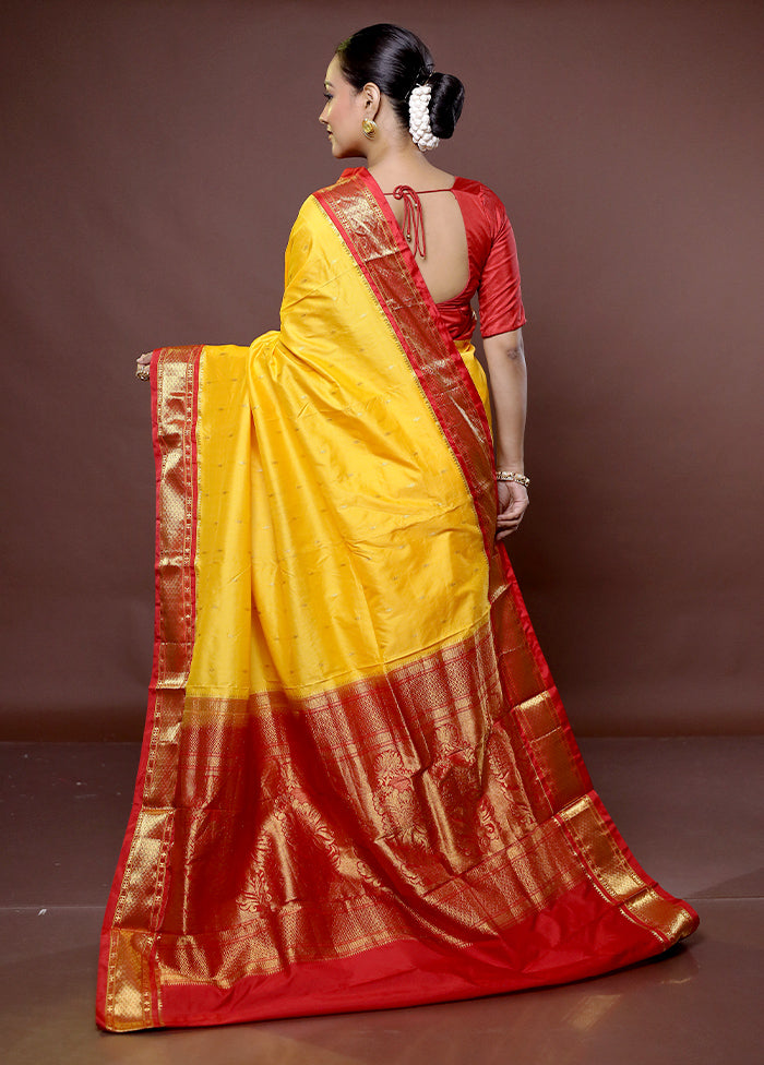 Yellow Kanjivaram Silk Saree With Blouse Piece