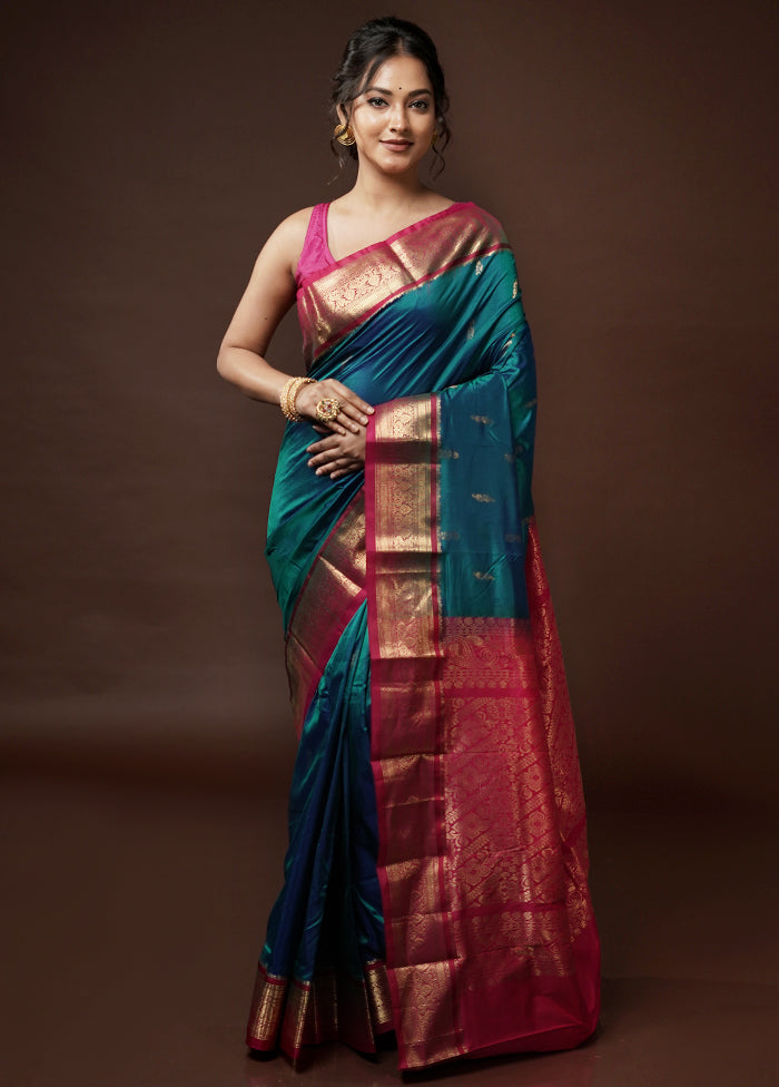 Green Kanjivaram Silk Saree With Blouse Piece