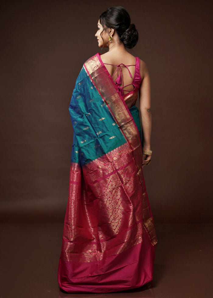 Green Kanjivaram Silk Saree With Blouse Piece