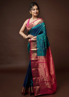 Green Kanjivaram Silk Saree With Blouse Piece