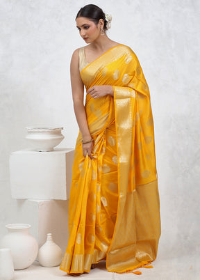 Yellow Cotton Saree With Blouse Piece