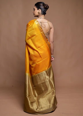 Yellow Handloom Kanjivaram Pure Silk Saree With Blouse Piece