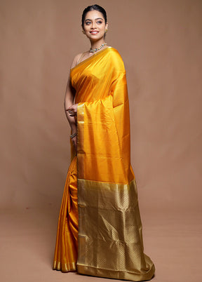 Yellow Handloom Kanjivaram Pure Silk Saree With Blouse Piece