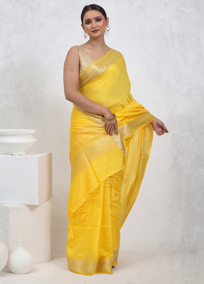 Yellow Cotton Saree With Blouse Piece