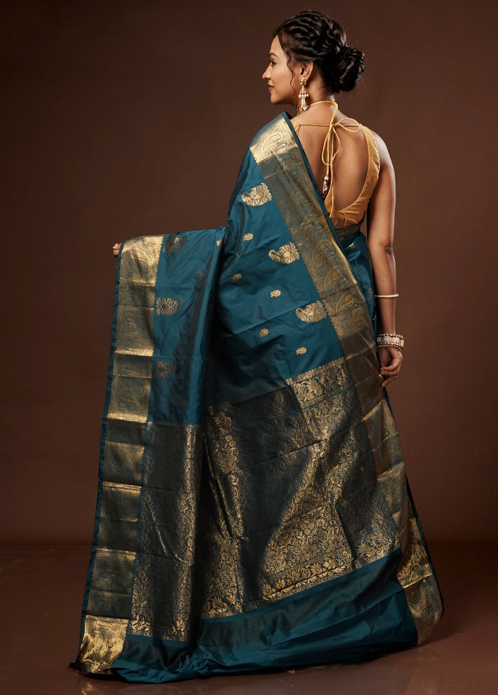 Green Kanjivaram Silk Saree With Blouse Piece