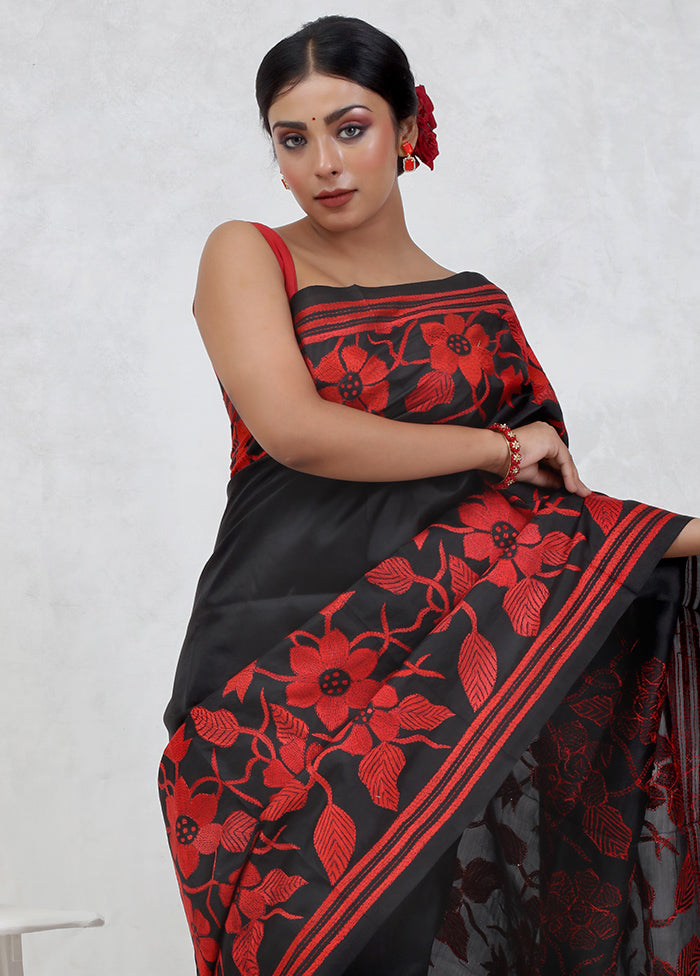 Black Kantha Stitch Pure Silk Saree Without Blouse Piece