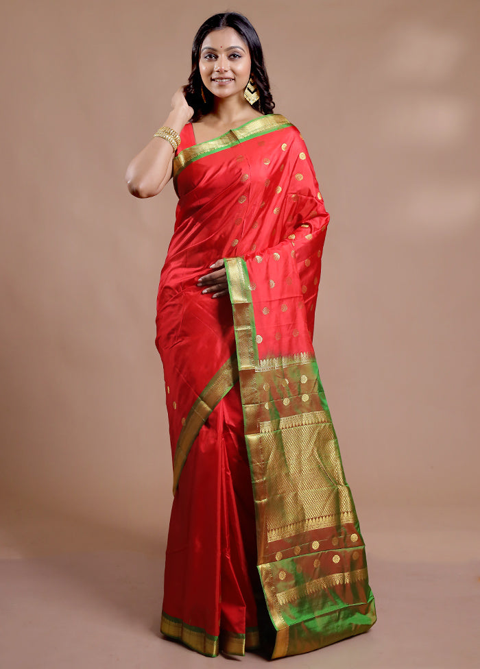 Red Kanjivaram Pure Silk Saree With Blouse Piece
