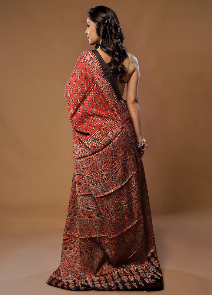 Maroon Printed Pure Silk Saree With Blouse Piece
