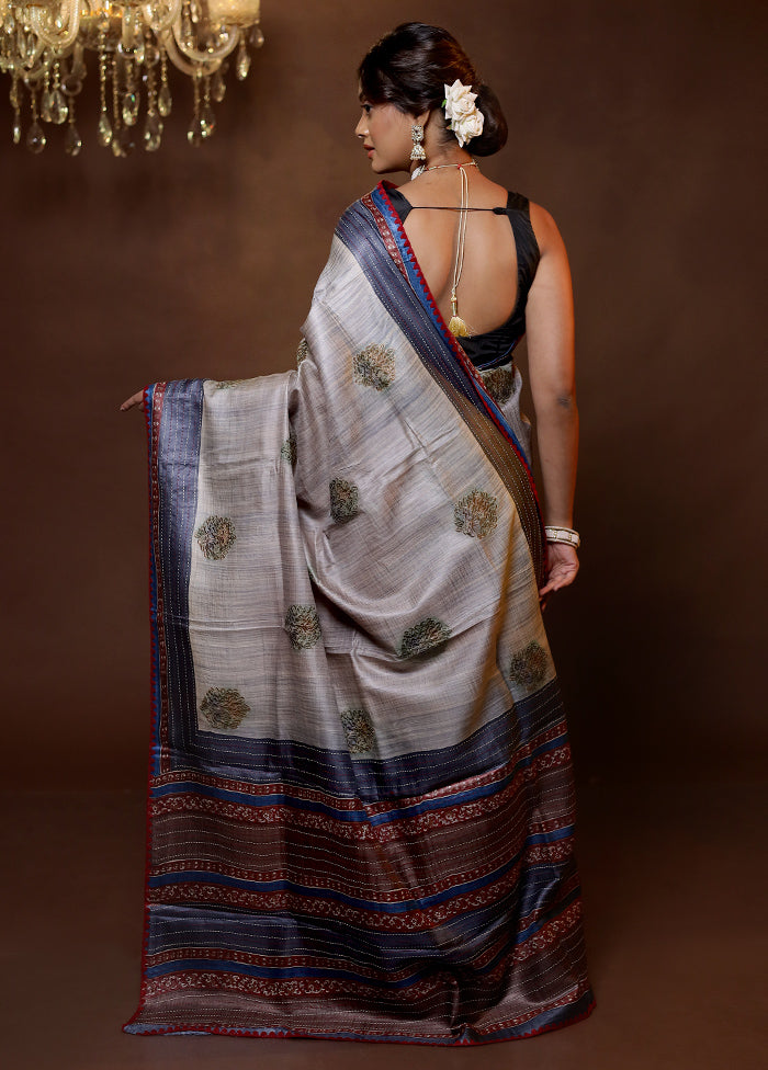 Grey Handloom Tussar Pure Silk Saree With Blouse Piece