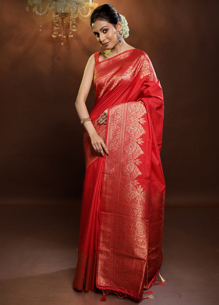 Red Dupion Silk Saree With Blouse Piece