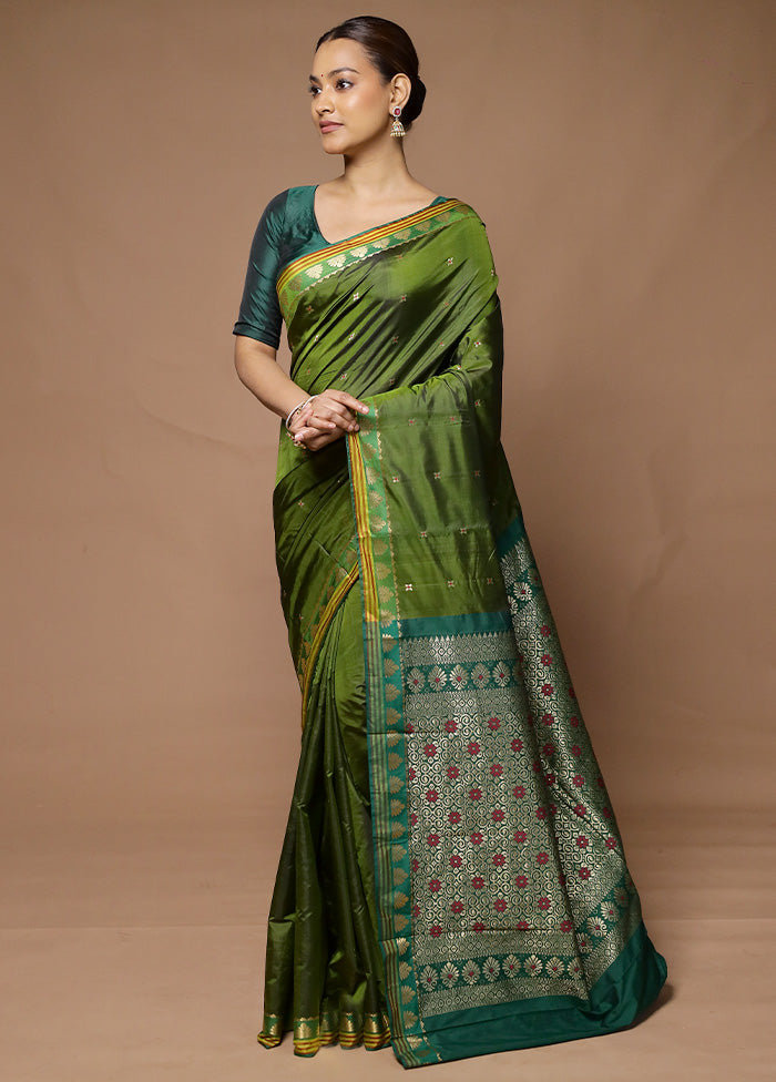 Green Kanjivaram Silk Saree With Blouse Piece