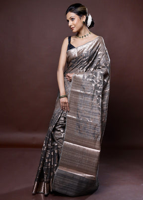 Grey Kora Silk Saree Without Blouse Piece - Indian Silk House Agencies