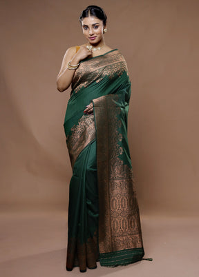 Green Dupion Silk Saree With Blouse Piece