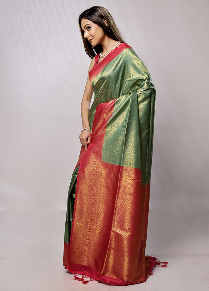 Green Dupion Silk Saree With Blouse Piece