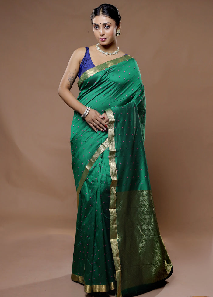 Green Kanjivaram Silk Saree With Blouse Piece