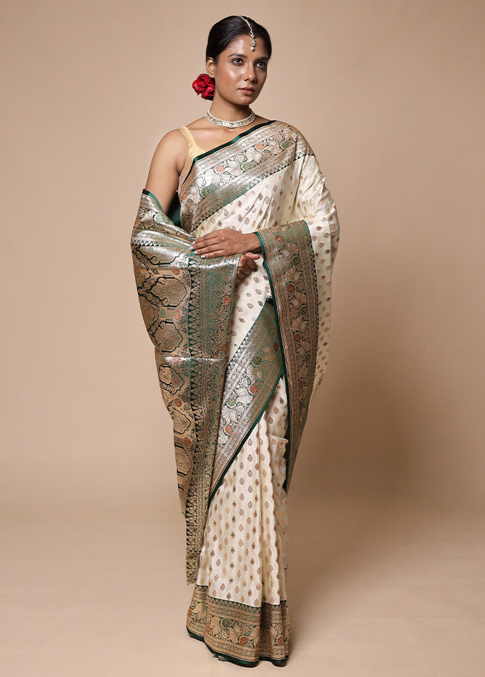 White Banarasi Silk Saree With Blouse Piece